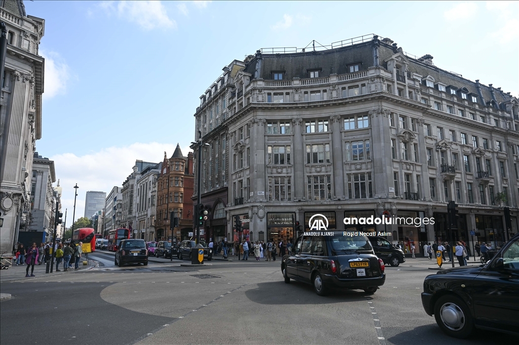 Londra'nın ünlü caddesi Oxford Street yayalaştırılacak