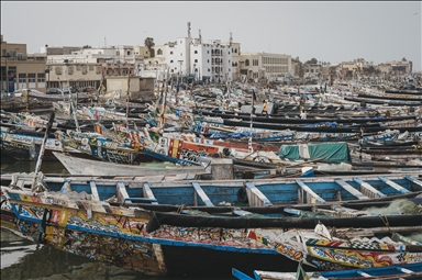 Guit Ndar, ce quartier de pêcheurs à Saint Louis au Sénégal, est le principal point de départ des jeunes Africains qui tentent de passer illégalement vers l'Europe.  