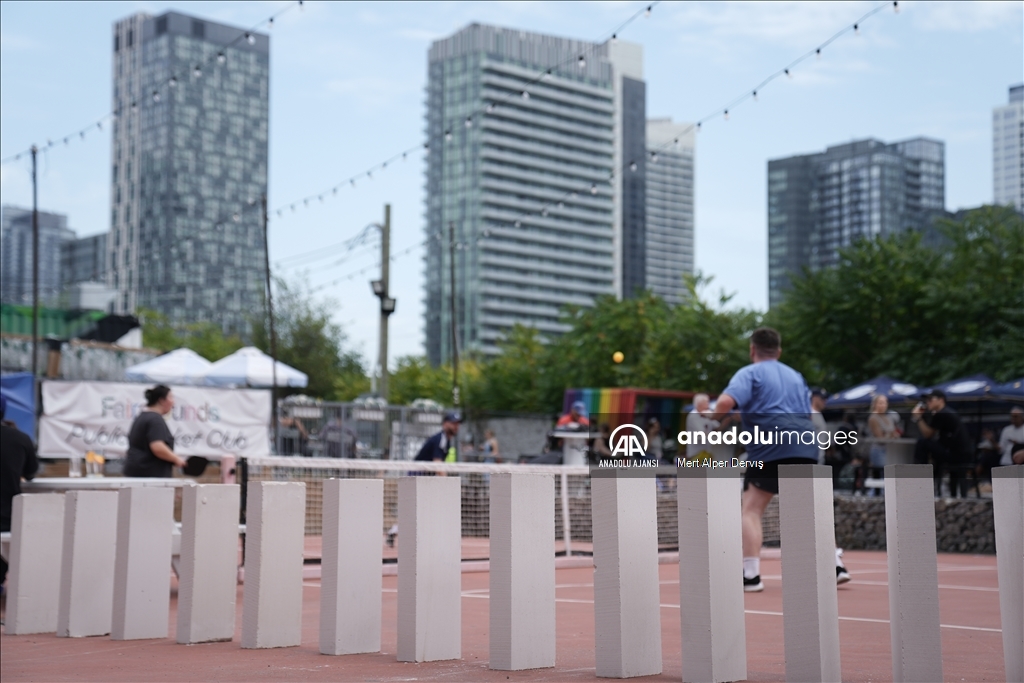 8000 Domino Taşı Toronto’da devrildi