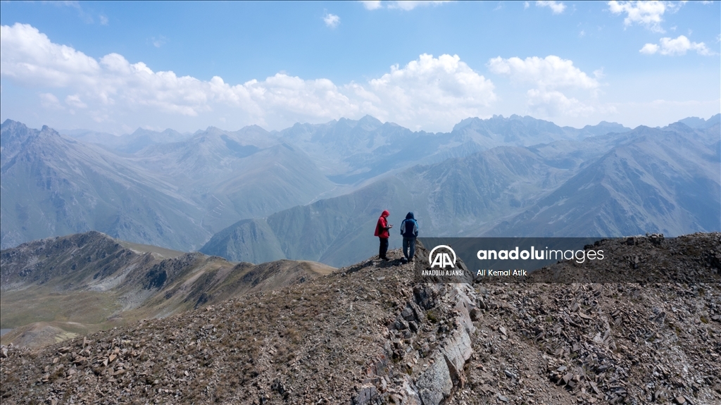 Karadeniz'in bulutların üzerindeki yerleşim yeri: Tahpur Yaylası