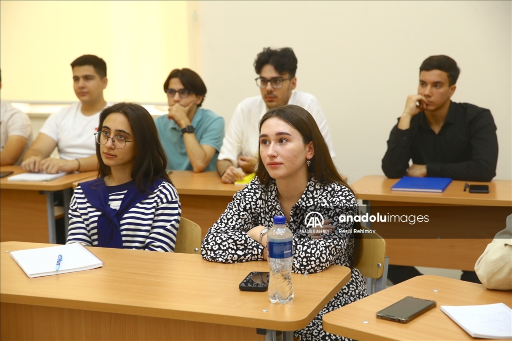 В Турецко-Азербайджанском университете прошли первые занятия