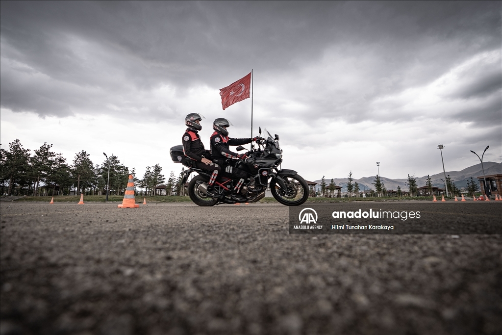 Мотополиция Турции проходит тренинг по быстрому реагированию на инциденты