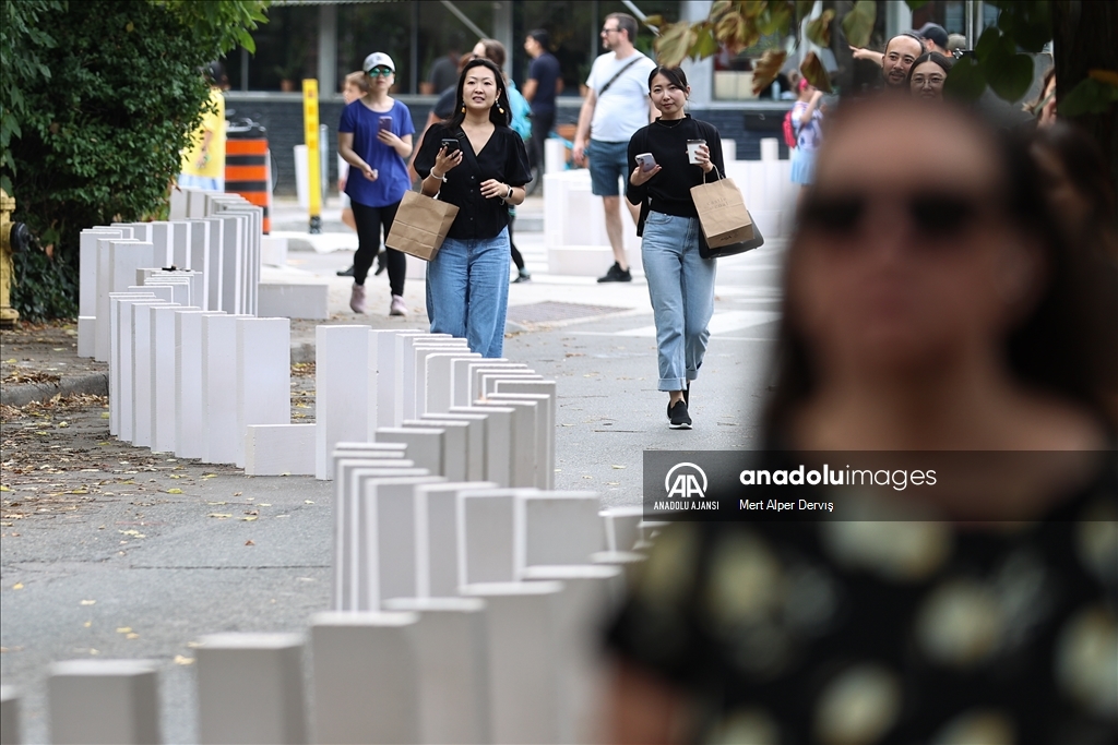 8000 Domino Taşı Toronto’da devrildi