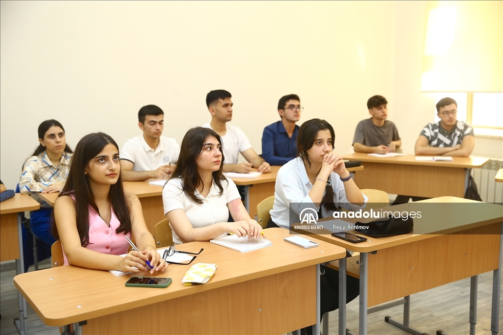 В Турецко-Азербайджанском университете прошли первые занятия