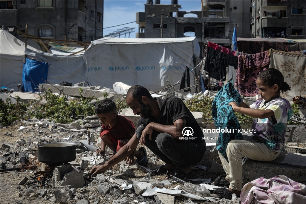 Мужество и любовь: палестинец, потерявший жену, стал и отцом и матерю для детей