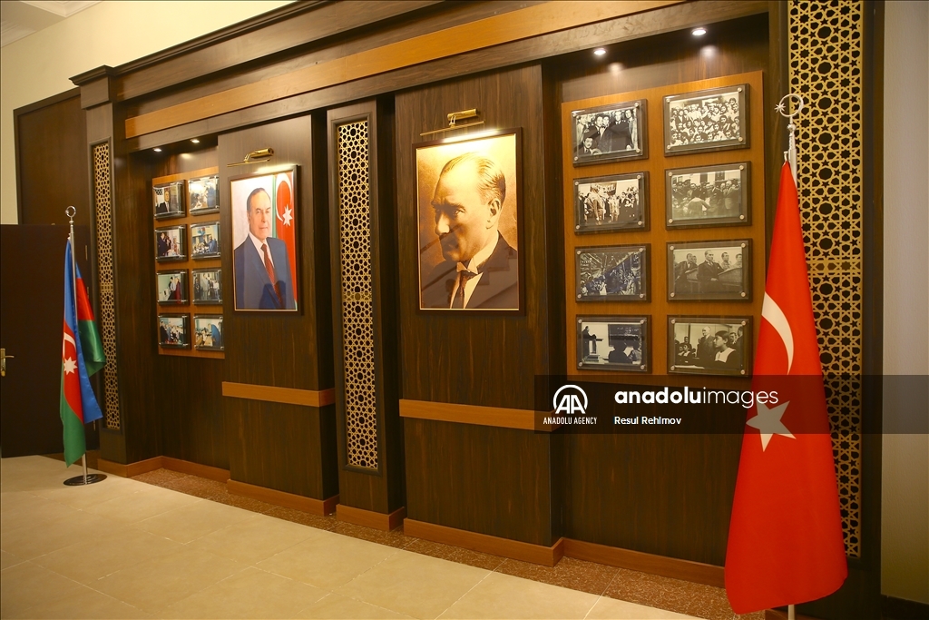 В Турецко-Азербайджанском университете прошли первые занятия