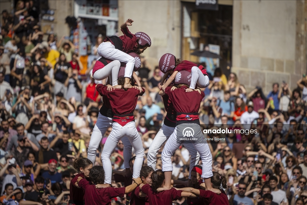 İspanya'da geleneksel 'İnsan Kulesi Festivali' kapanış etkinliği: Diada Castellera