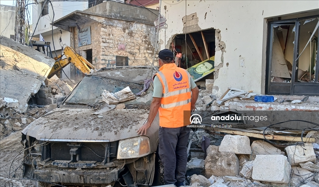 İsrail ordusu, Lübnan'ın güney bölgelerine saldırı düzenledi