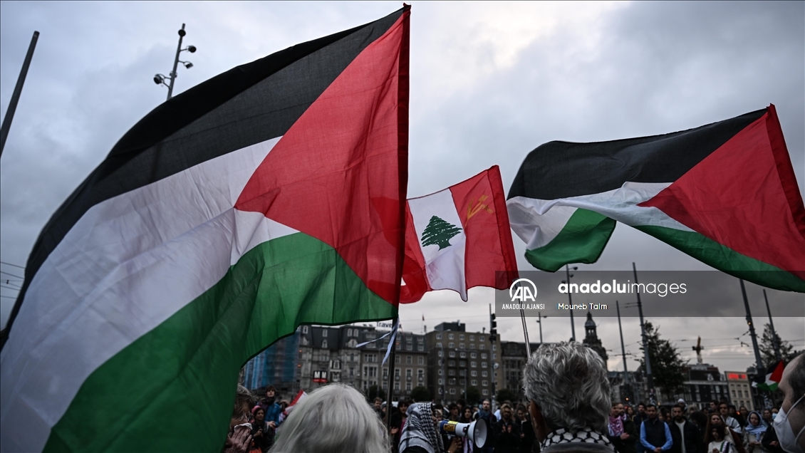 İsrail'in Gazze ve Lübnan'a yönelik saldırıları Amsterdam'da protesto edildi