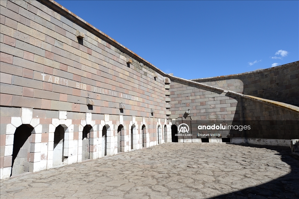 Erzurum Cumhuriyet Başsavcılığınca kentteki tarihi tabya temizlendi