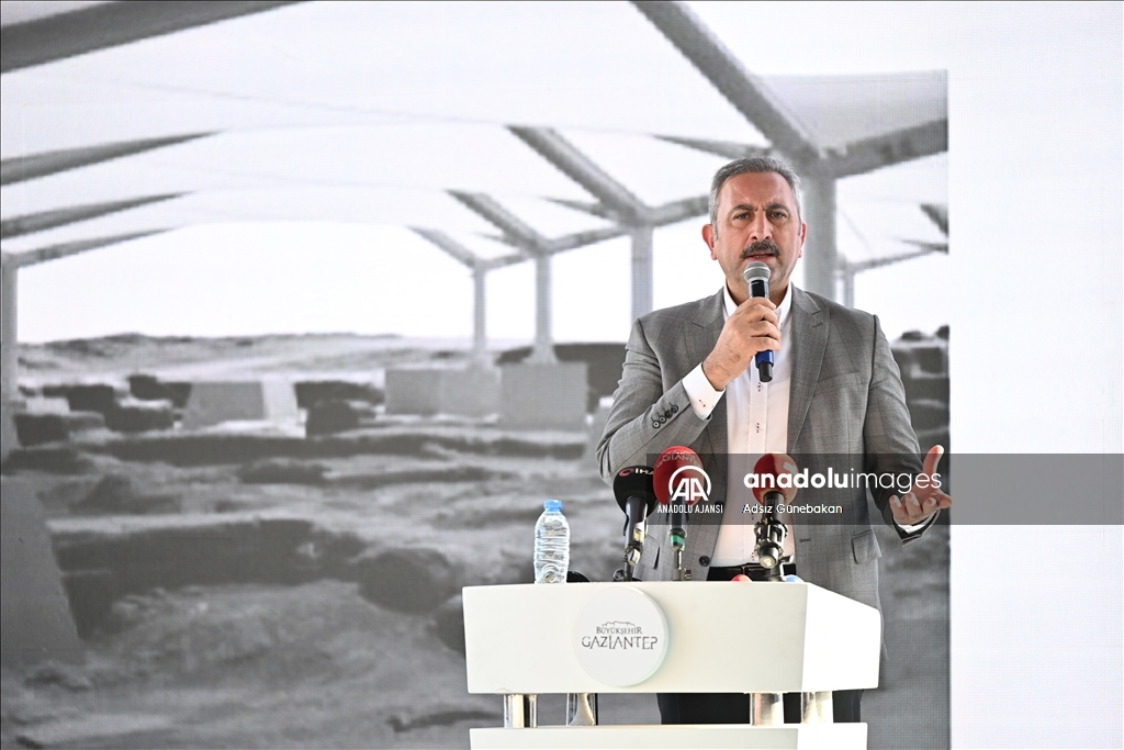 Karkamış Arkeoparkı'ndaki Geç Hitit Saray alanında yapılan koruyucu çatı tamamlandı