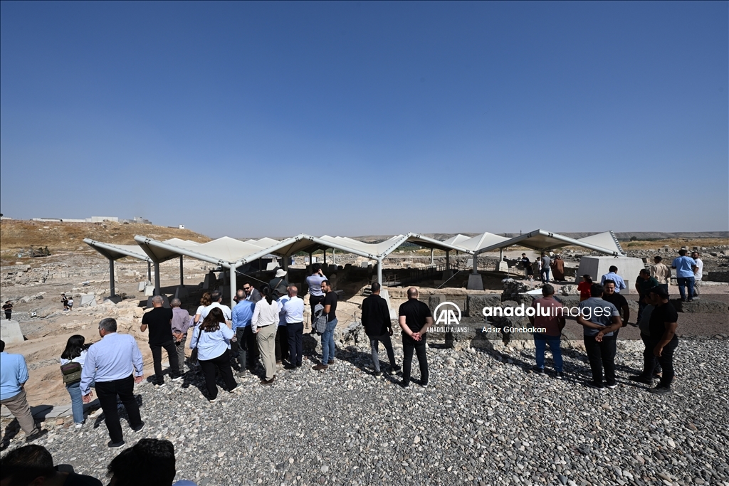 Karkamış Arkeoparkı'ndaki Geç Hitit Saray alanında yapılan koruyucu çatı tamamlandı