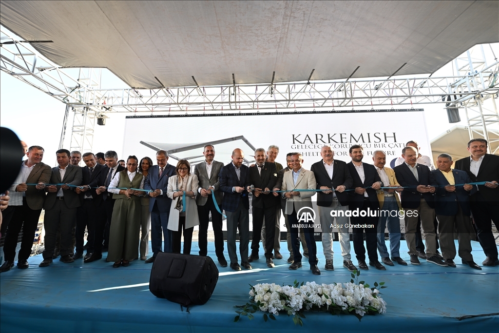 Karkamış Arkeoparkı'ndaki Geç Hitit Saray alanında yapılan koruyucu çatı tamamlandı