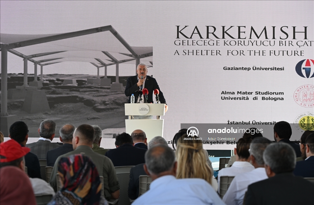 Karkamış Arkeoparkı'ndaki Geç Hitit Saray alanında yapılan koruyucu çatı tamamlandı