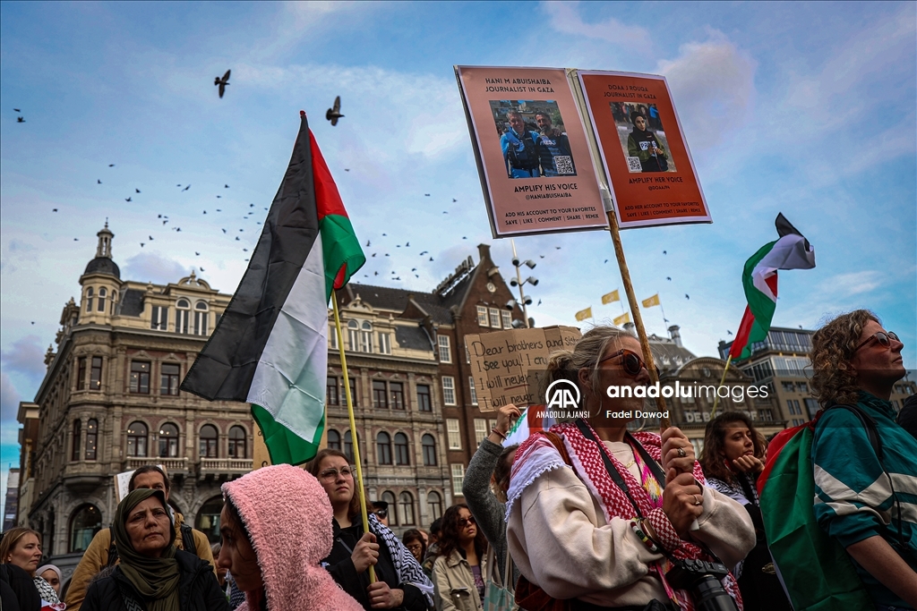 Amsterdam'da Filistin ve Lübnan'a destek gösterisi düzenlendi