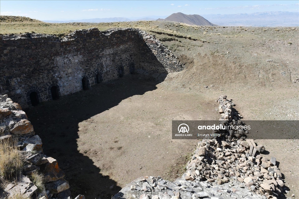 Mehmetçik ecdadın vatan savunmasında kullandığı Erzurum'daki tabyaları temizledi