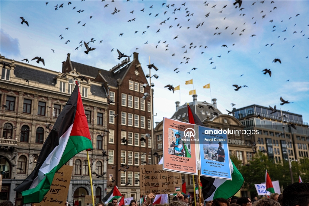 Amsterdam'da Filistin ve Lübnan'a destek gösterisi düzenlendi