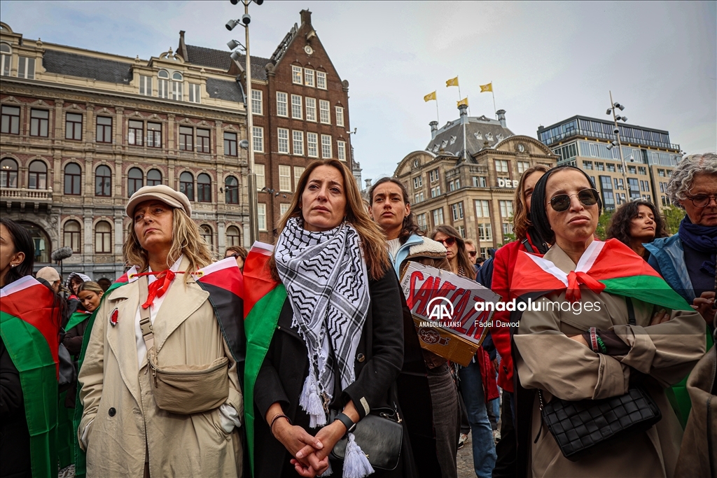 Amsterdam'da Filistin ve Lübnan'a destek gösterisi düzenlendi