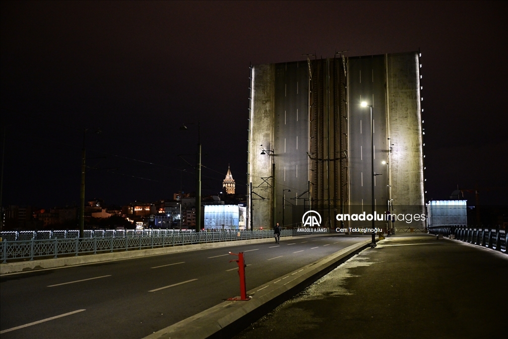 Galata ve Atatürk köprüsünde bakım çalışması yapıldı