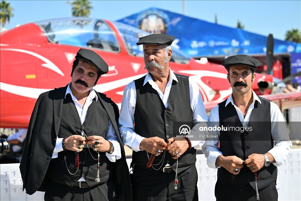 TEKNOFEST Adana'ya yöresel kıyafet ve kostümlerle katıldılar