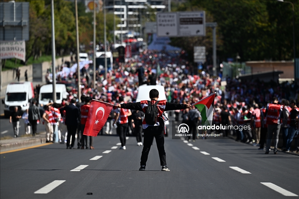 Ankara'da "Soykırıma İsyan Filistin'e Destek Yürüyüşü" düzenlendi