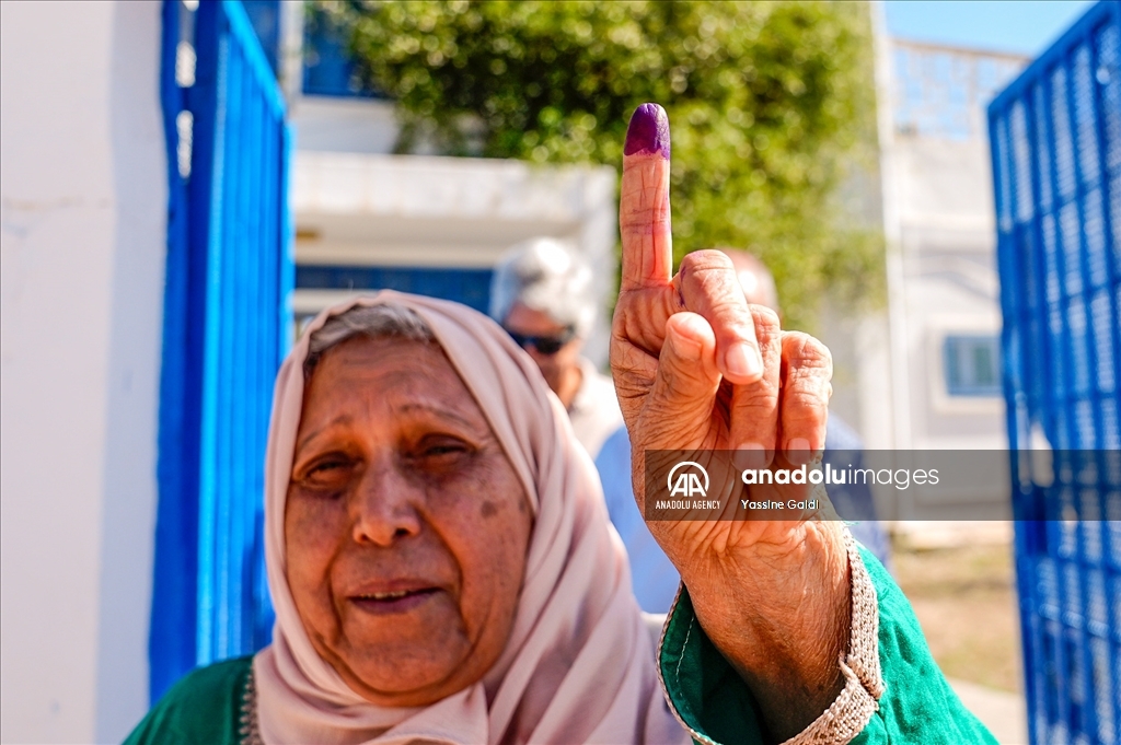 انطلاق عملية التصويت في الانتخابات الرئاسية بتونس