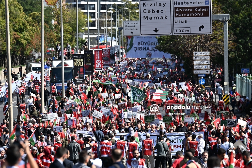 Ankara'da "Soykırıma İsyan Filistin'e Destek Yürüyüşü" düzenlendi