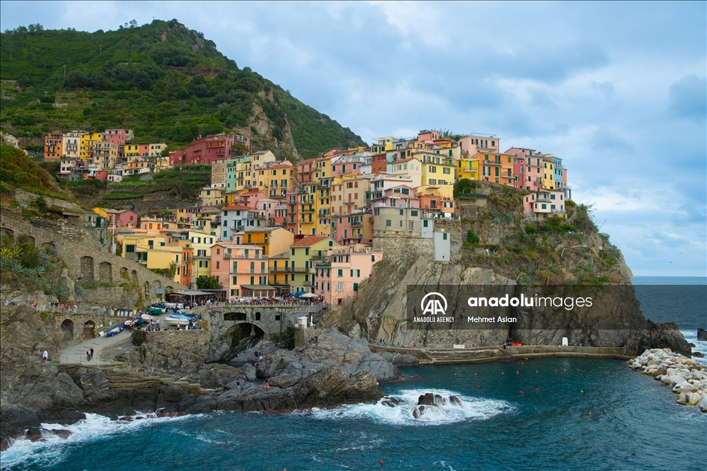 Cinque Terre attracts visitors with colorful structure in Italy  