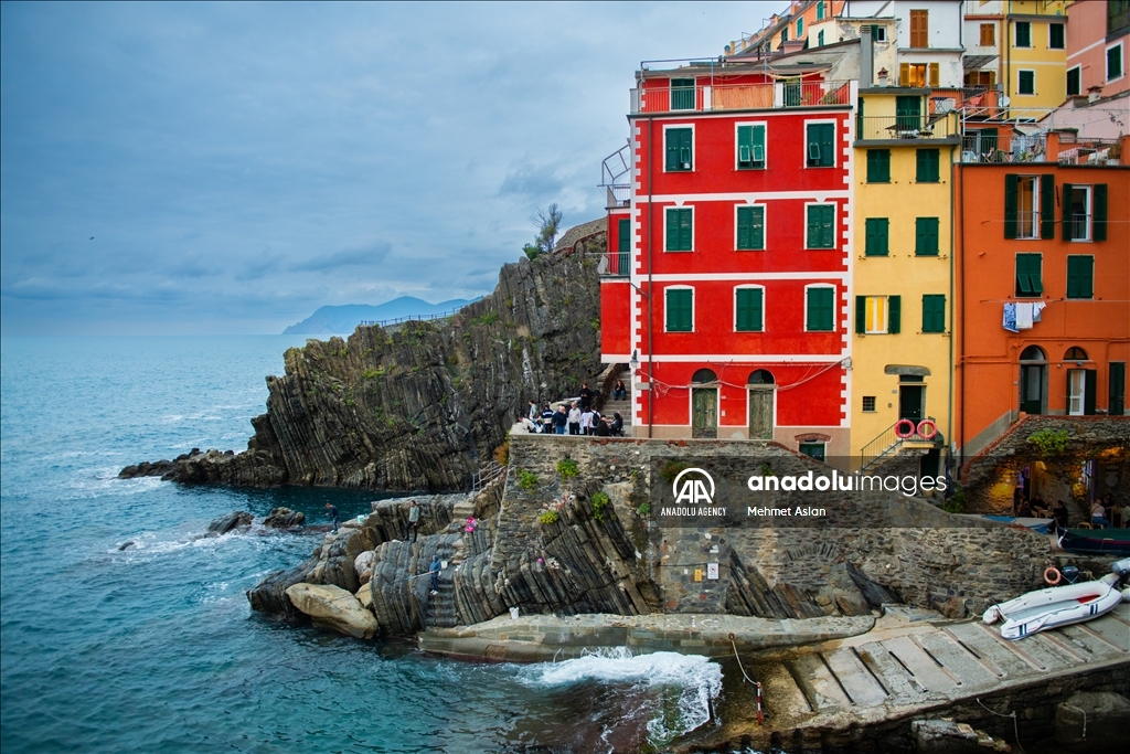 Cinque Terre attracts visitors with colorful structure in Italy  