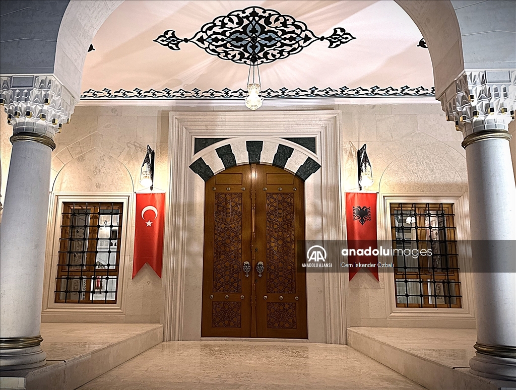 Arnavutluk'taki Namazgah Camisi