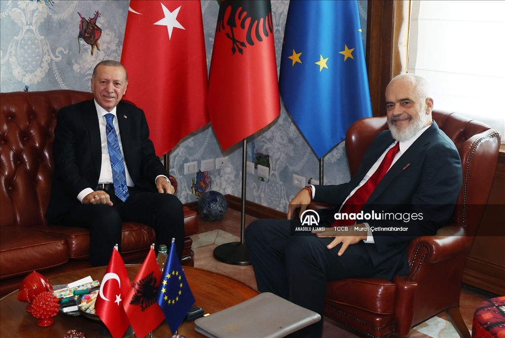 Cumhurbaşkanı Erdoğan, Arnavutluk Başbakanı Rama ile görüştü