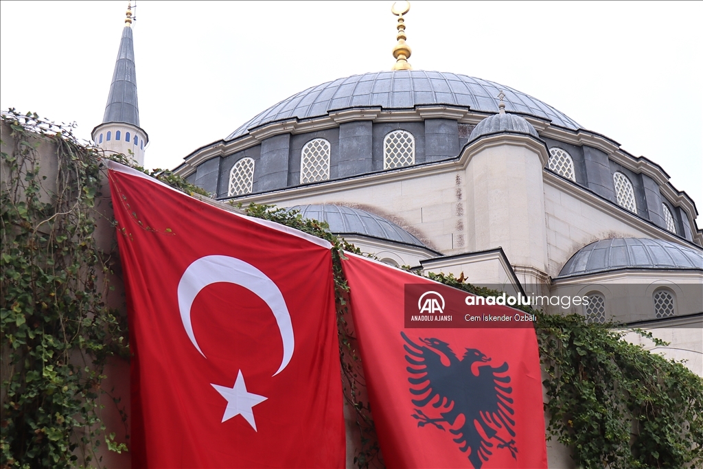 Arnavutluk'taki Namazgah Camisi