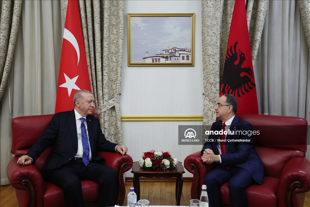 Cumhurbaşkanı Erdoğan, Arnavutluk Cumhurbaşkanı Begay ile bir araya geldi