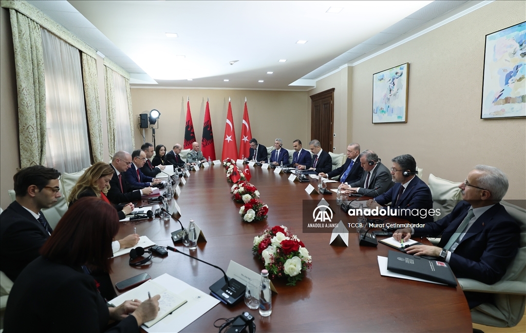 Cumhurbaşkanı Erdoğan, Arnavutluk Cumhurbaşkanı Begay ile bir araya geldi