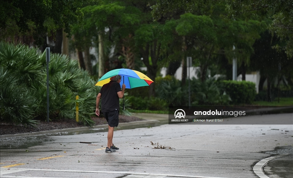 Hurricane Milton approaches Sarasota of Florida