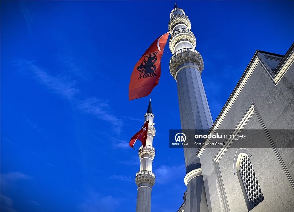 Arnavutluk'taki Namazgah Camisi