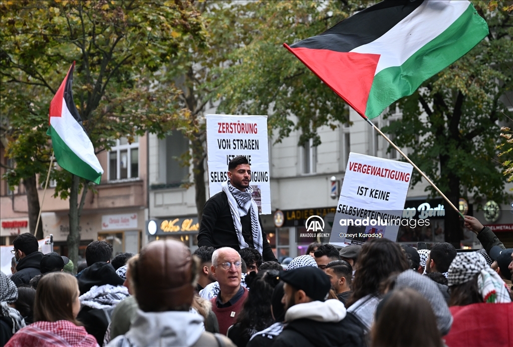 Pro-Palestinian and Lebanon protest in Berlin