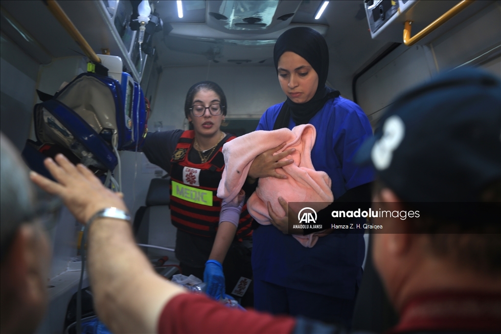 İsrail kuşatması nedeniyle Kemal Advan Hastanesi'ndeki bazı hastalar Şifa Hastanesi'ne nakledildi