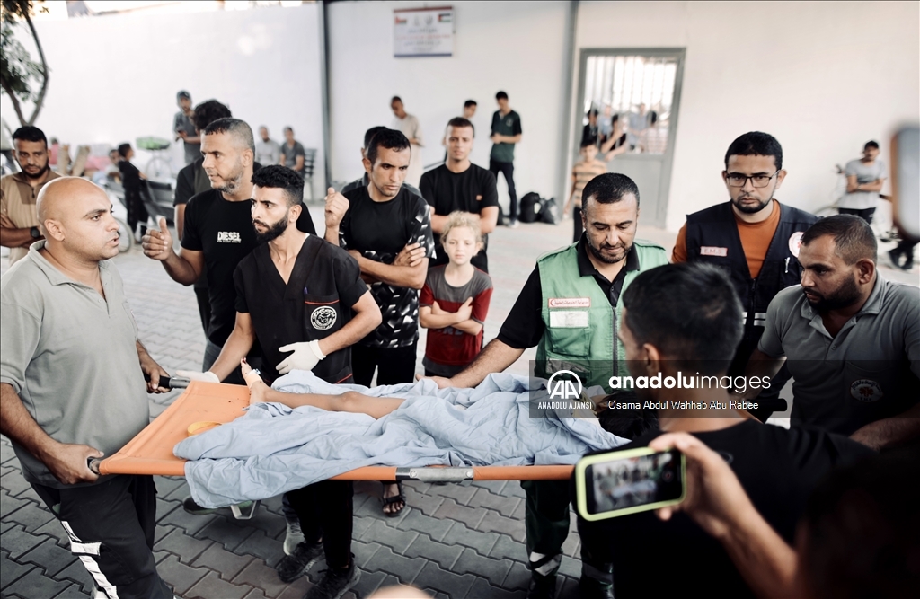 İsrail kuşatması nedeniyle Kemal Advan Hastanesi'ndeki bazı hastalar, Gazze kentine nakledildi