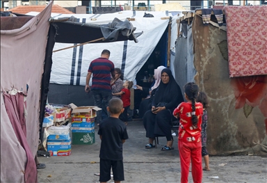 Daily Life in Gaza amidst Israeli attacks: The struggles of Palestinians sheltering in a UNRWA School