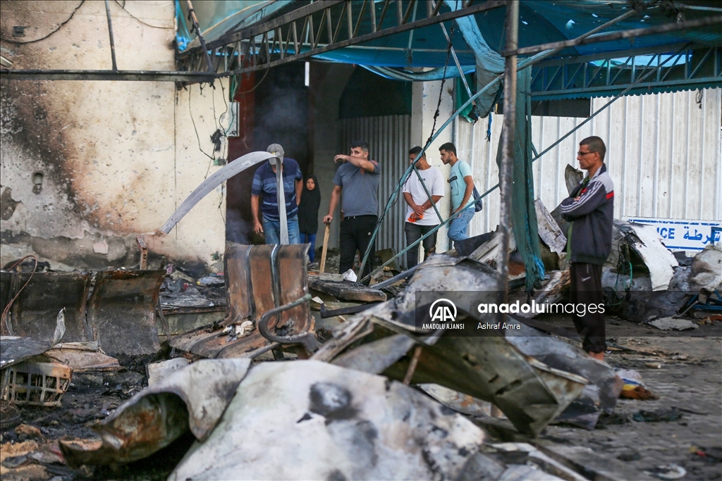 İsrail, Gazze'de hastane yerleşkesindeki yerinden edilmiş Filistinlilerin çadırlarını bombaladı