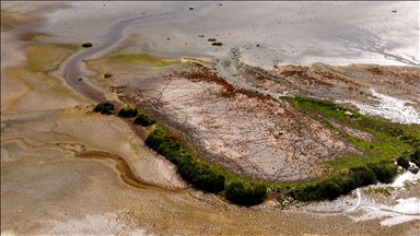 Decline in water level at Duden Lake, sanctuary for migratory birds in Turkiye