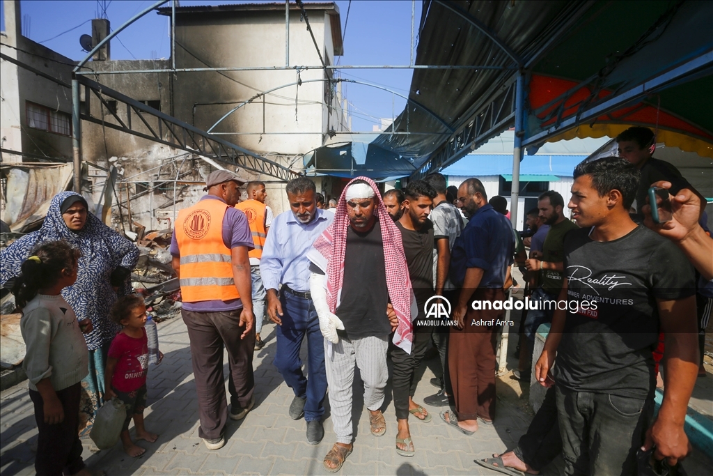 İsrail'in Gazze'deki çadır kampa düzenlediği saldırıda Filistinliler diri diri yandı