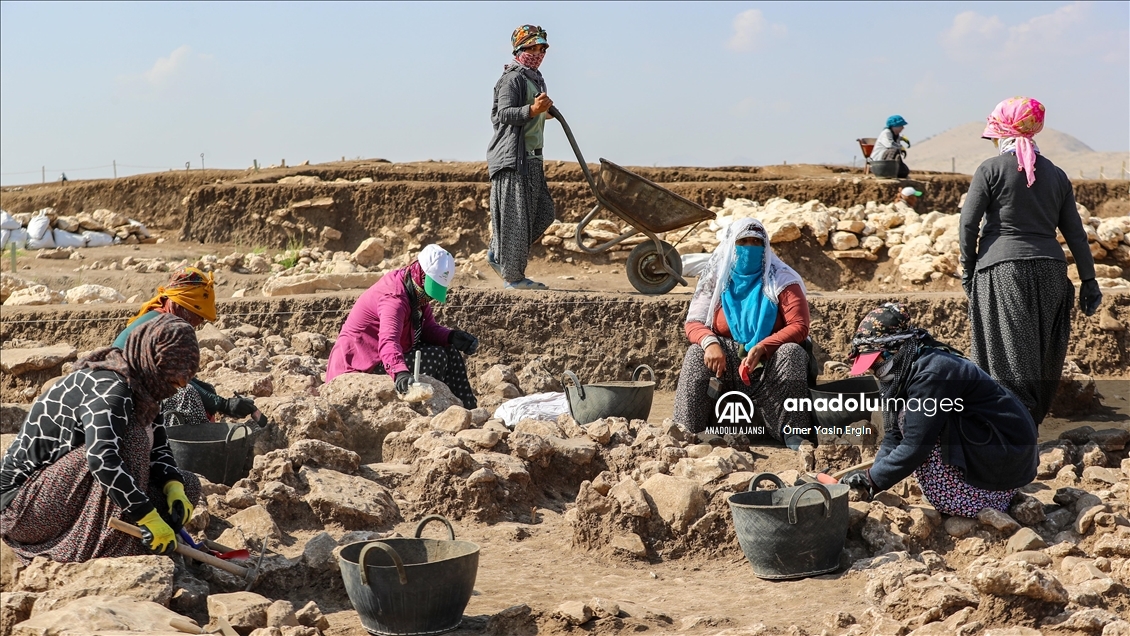 Mevsimlik tarım işçisi kadınlar "tarih işçisi" oldu