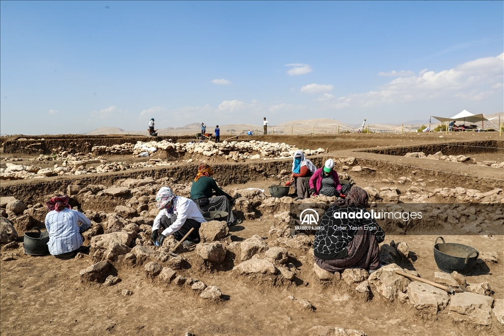 Mevsimlik tarım işçisi kadınlar "tarih işçisi" oldu