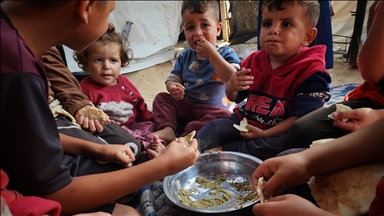 İsrail saldırıları altındaki Gazze'de halk yoksullukla mücadele ediyor