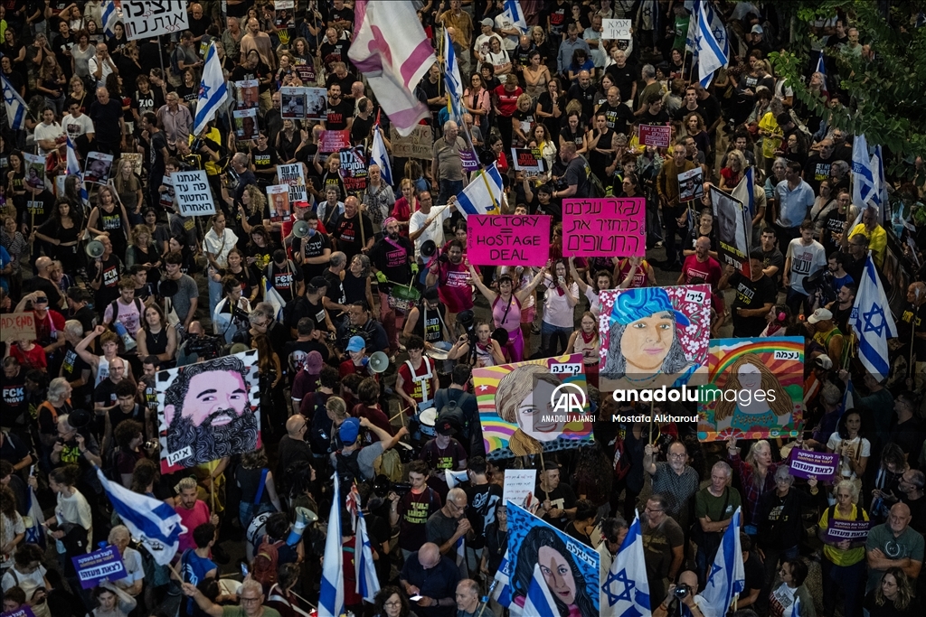 Gazze’de ateşkes ve esir takası anlaşması talebiyle Tel Aviv’de gösteri düzenlendi