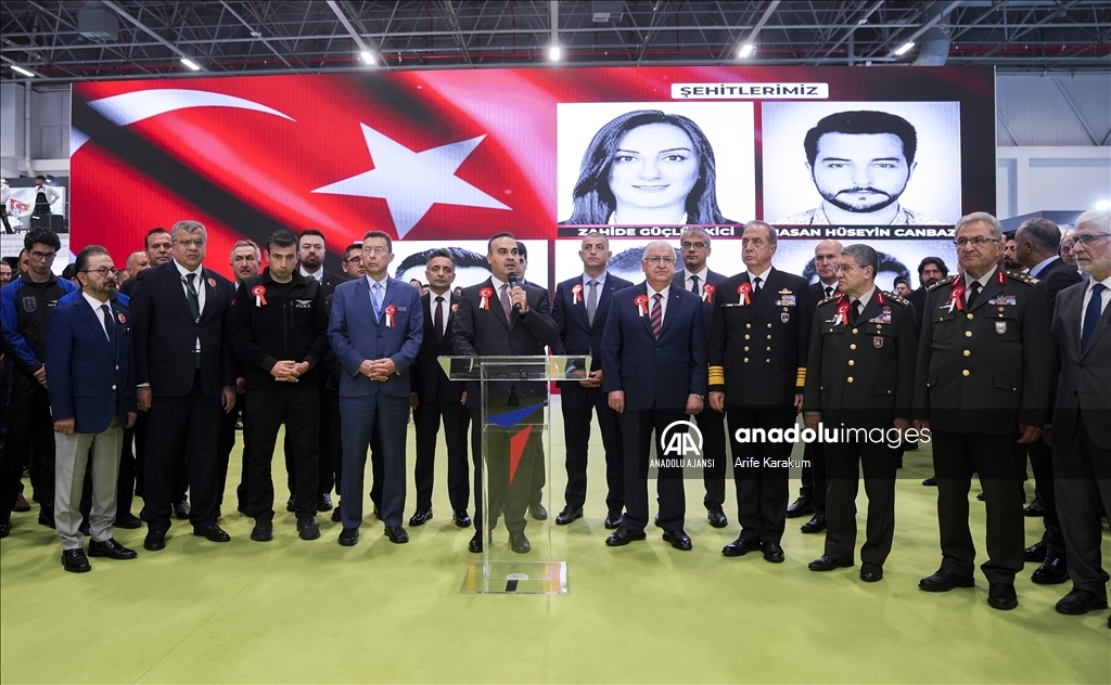 TUSAŞ'a yapılan terör saldırısında şehit olanlar için SAHA EXPO'da anma töreni düzenlendi