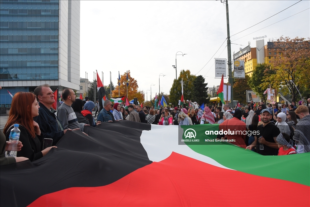 Bosna Hersek'te İsrail'in Gazze'ye saldırıları protesto edildi