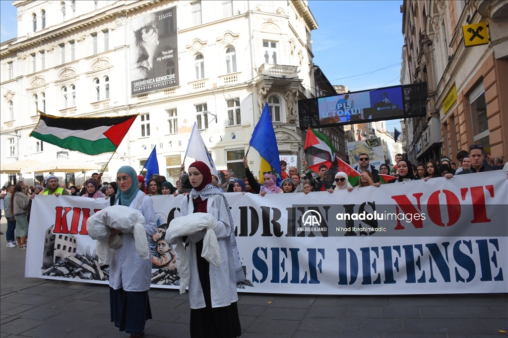 Bosna Hersek'te İsrail'in Gazze'ye saldırıları protesto edildi